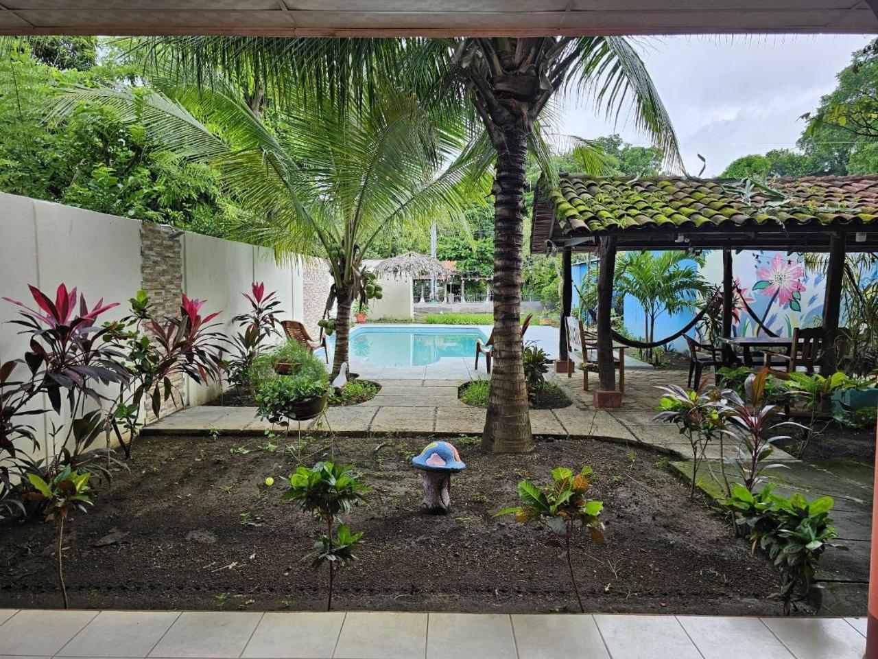 Bed and Breakfast Ometepe House Мойогальпа Экстерьер фото